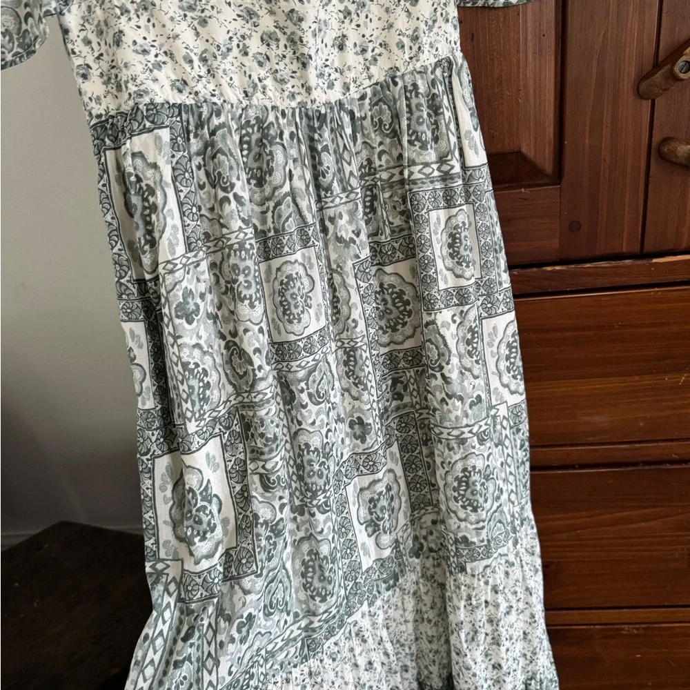 Abercrombie & Fitch Sage Green Floral Patchwork Maxi Dress - Picture 3 of 5